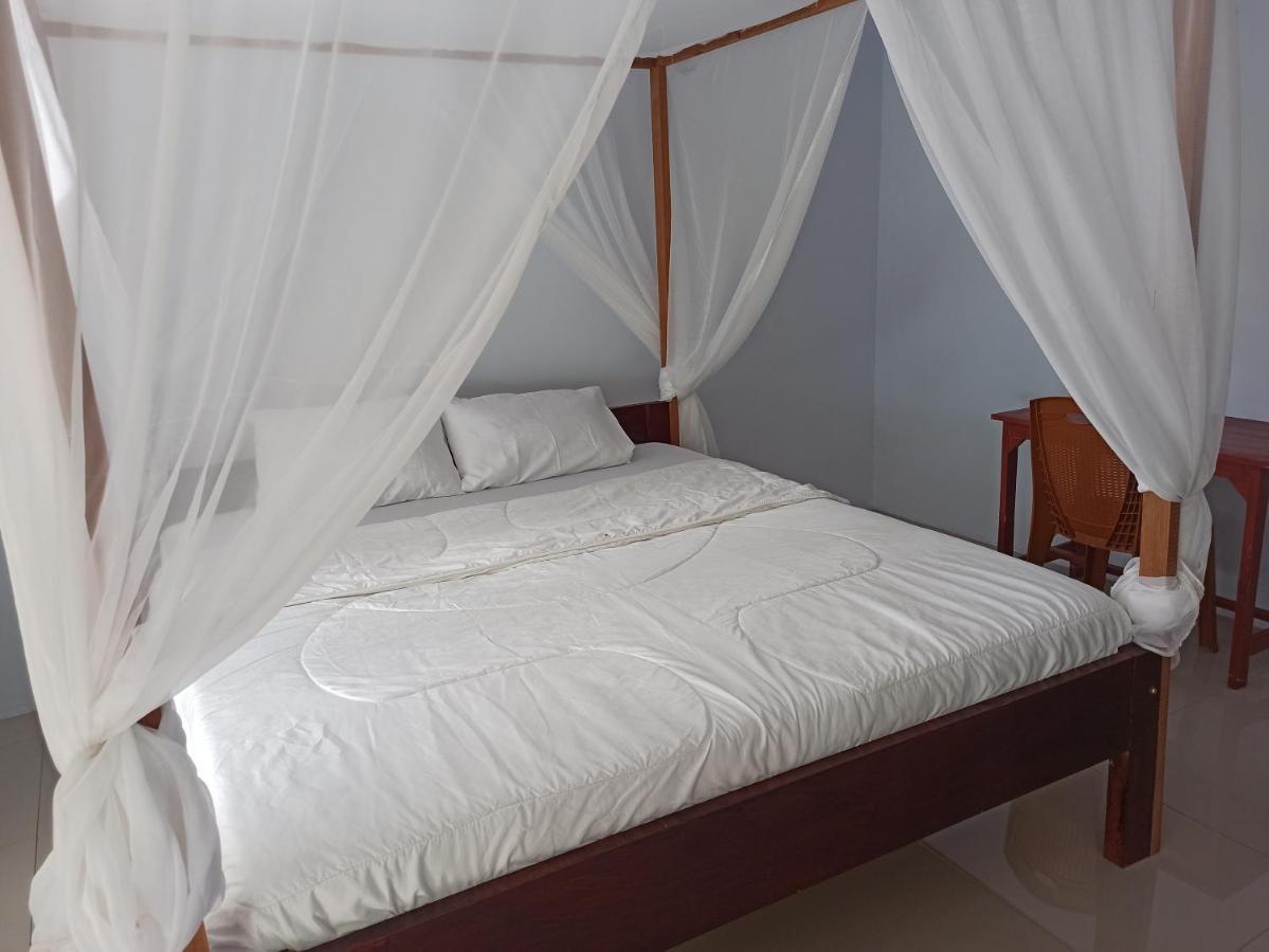 Tangkoko Jungle Homestay Rinondoran Esterno foto